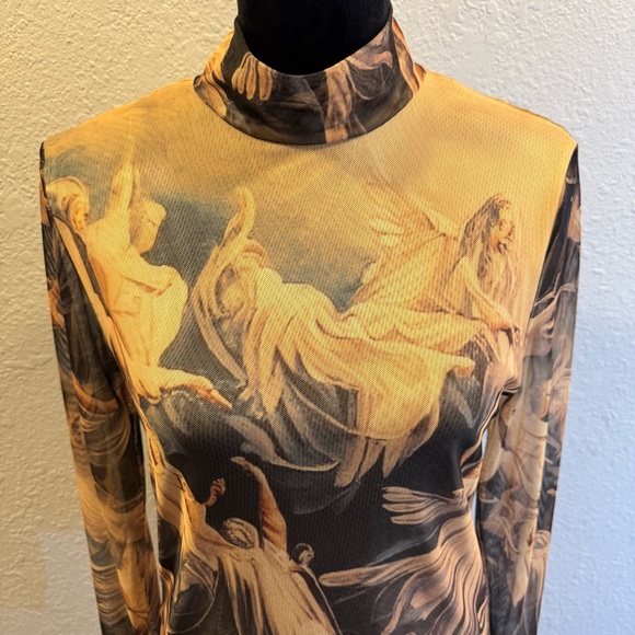 Heavenly Angel Print Long Sleeve Top Read - Picture 2 of 8